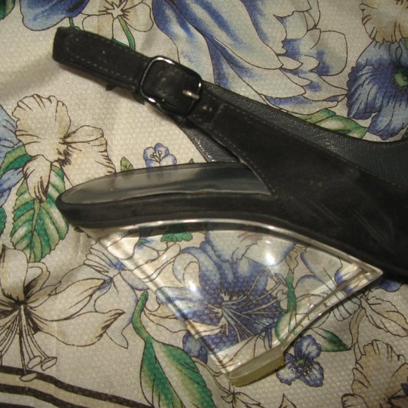 ❤️Amazing STUART WEITZMAN LUCITE Suede Wedge Peep Toe Slingback SHOES SZ 8 1/2 - Picture 4 of 5
